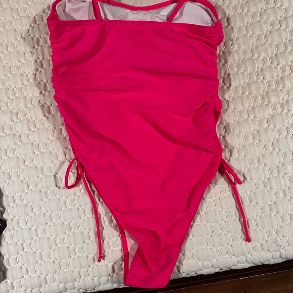 Source Unknown Hot Pink One Piece Swimsuit with Sweetheart Neckline - Picture 2 of 6